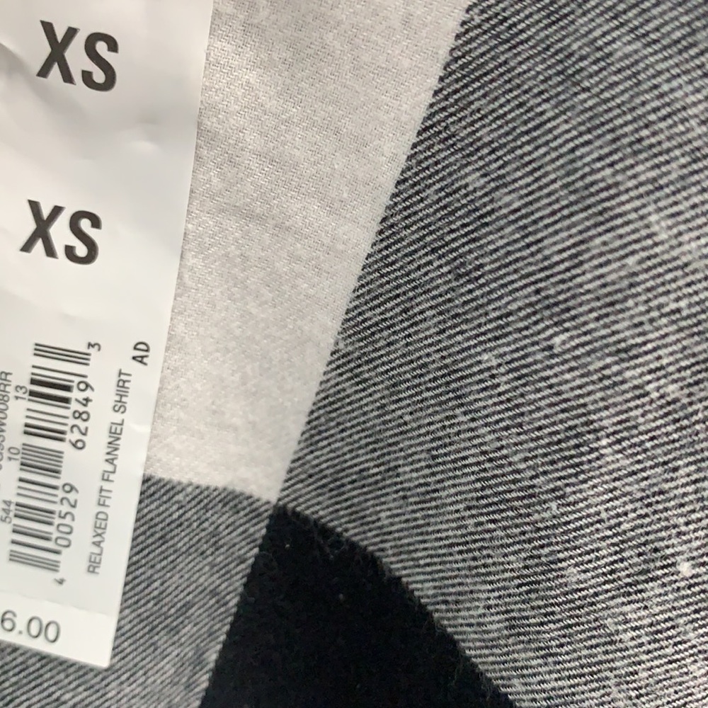 ❤️2/$20❤️NWT Buffalo print cozy shirt - Picture 5 of 5